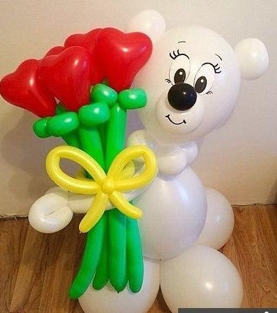 Фигура из шаров Мишка белый