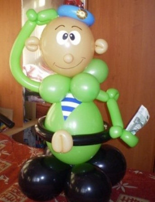 Фигура из шаров Десантник