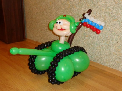 Фигура из шаров Мини танк